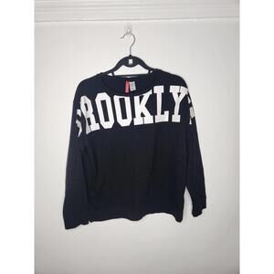H&M Sweatshirt Juniors Medium Black Brooklyn Graphic Pullover Top Crew Neck
